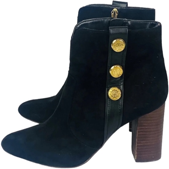 Tommy Hilfiger Black Faux Suede Gold Buttons Ankle Boots Size 9.5. - Picture 4 of 9